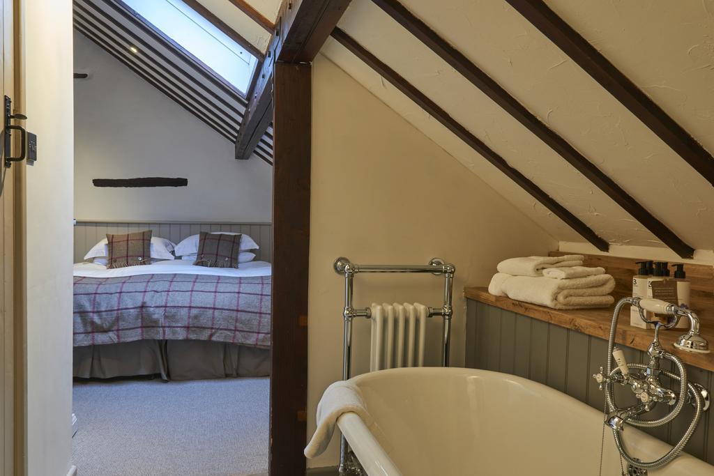 Tudor Farmhouse Hotel Clearwell Eksteriør bilde